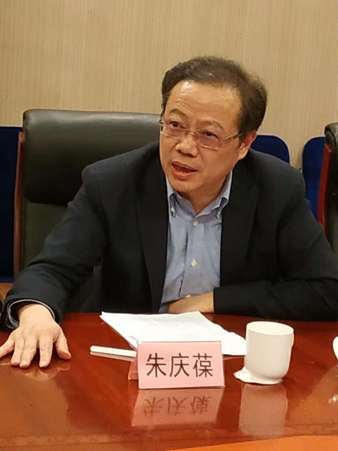 正文朱庆葆书记表示,作为校领导班子的一员,自己一定会传承好江南大学