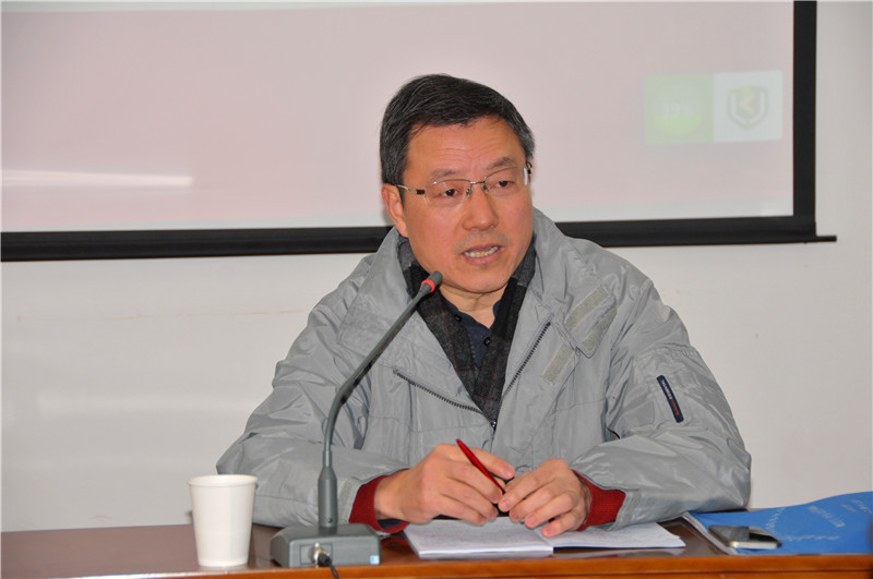 学校召开2015年工作通报会