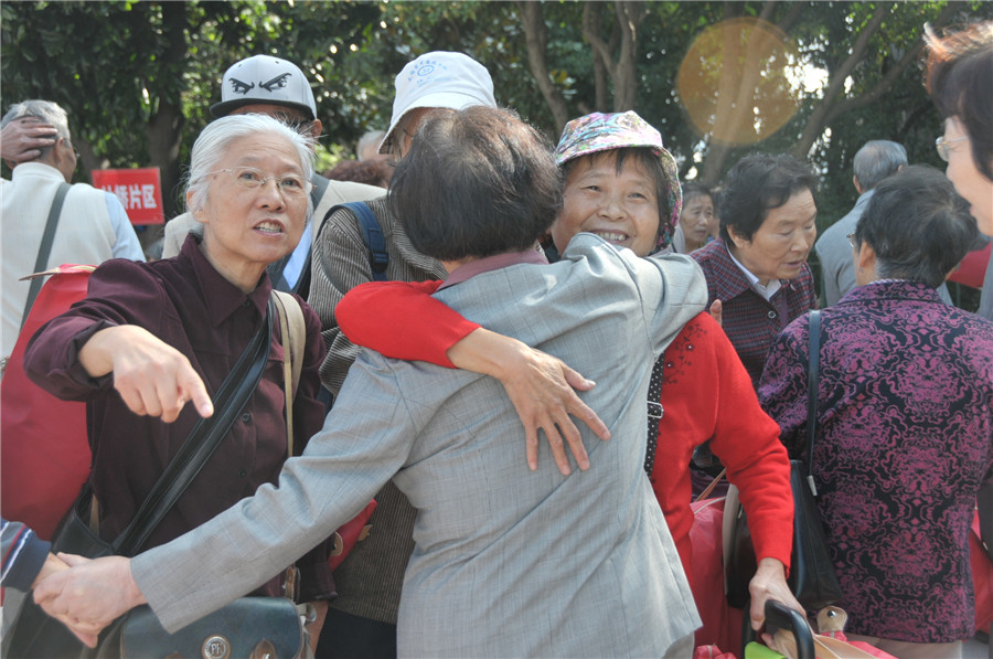 江南大学举行2016年重阳节敬老活动