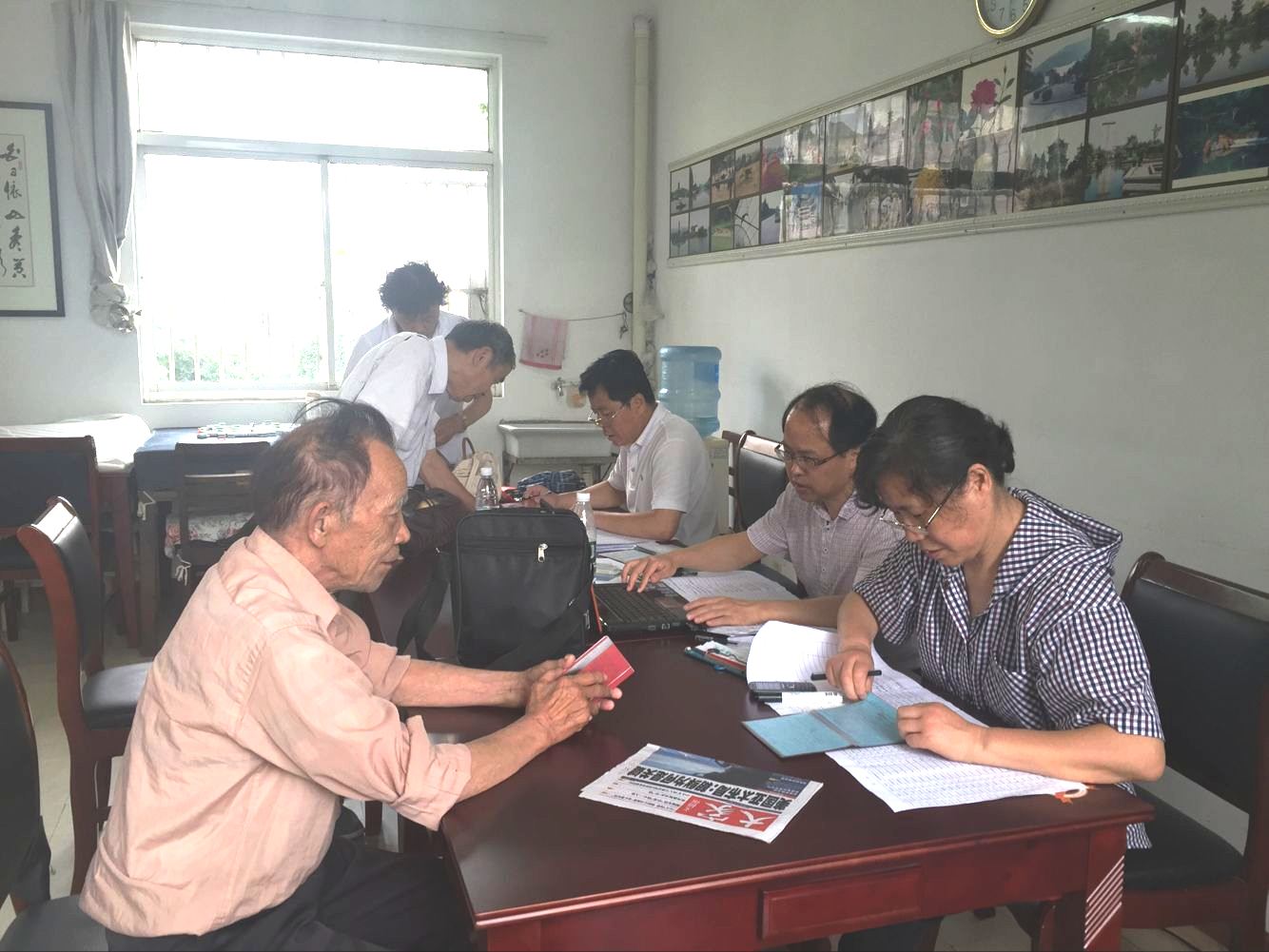 服务润无声  点滴总关情------离退休人员社保信息登记工作纪实