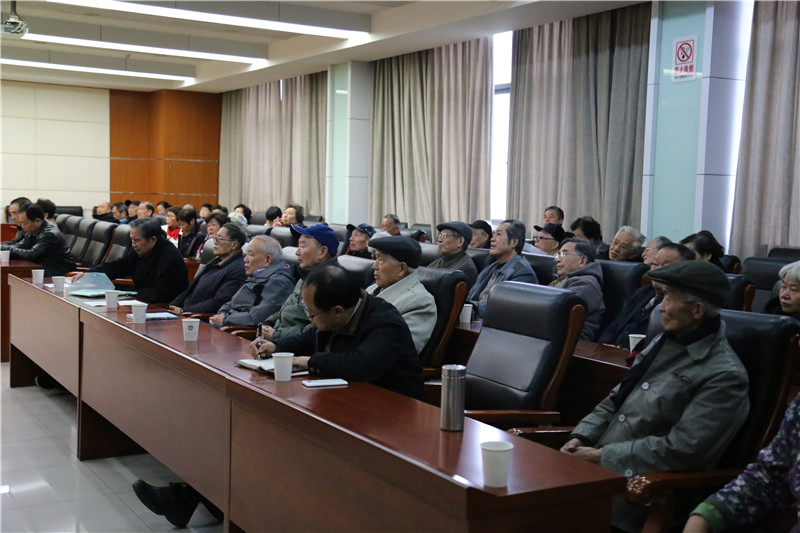 老科协管理组、人文理商组举行校友工作座谈会