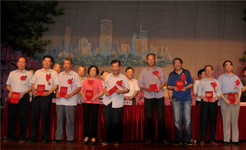 我校老科协会员荣获无锡市老科协表彰