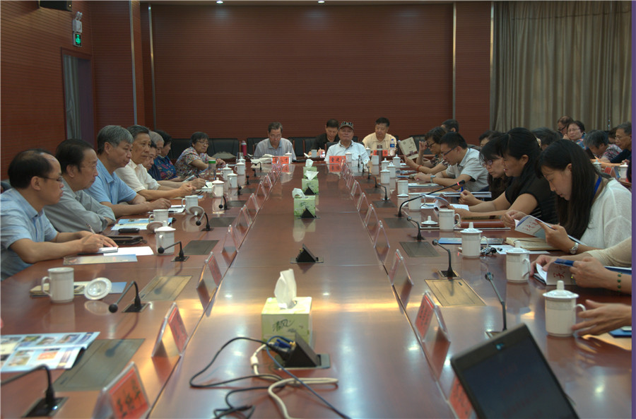 校关工委特邀党建组织员赴泰州学习交流