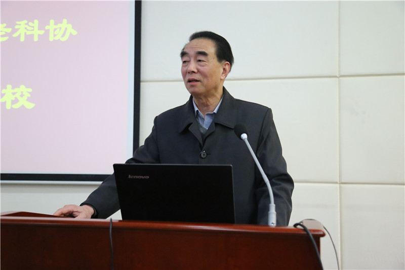 老科协管理组、人文理商组举行校友工作座谈会